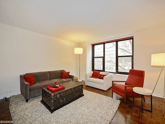 2nd image of 3150 N Lake Shore Dr APT 3B
