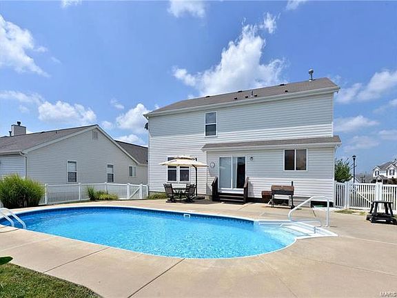 2nd image of 3850 Scarlet Oak Dr