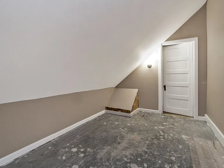 301 W Wilkes Barre St — Photo 24