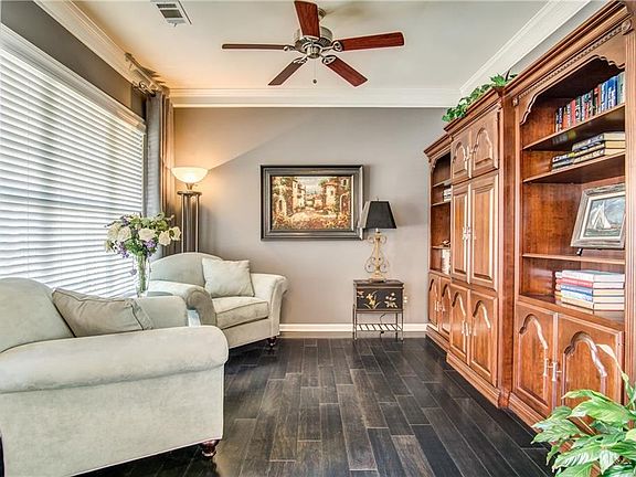 5th image of 301 Annazanes Pl