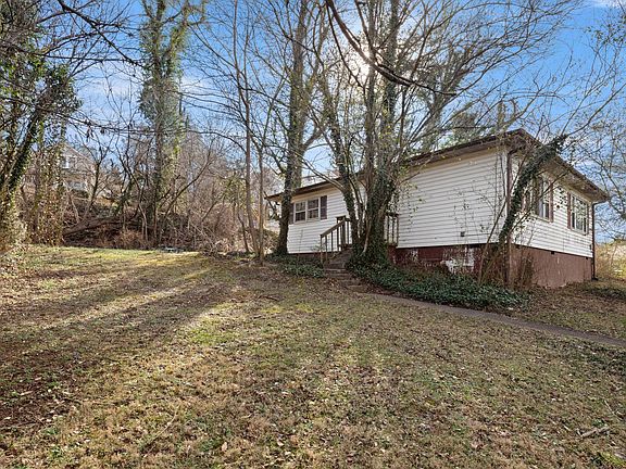 3rd image of 8 Golf St APT B