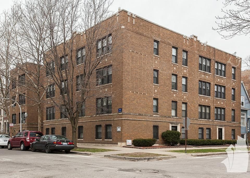 1st image of 1444 W Byron St #02