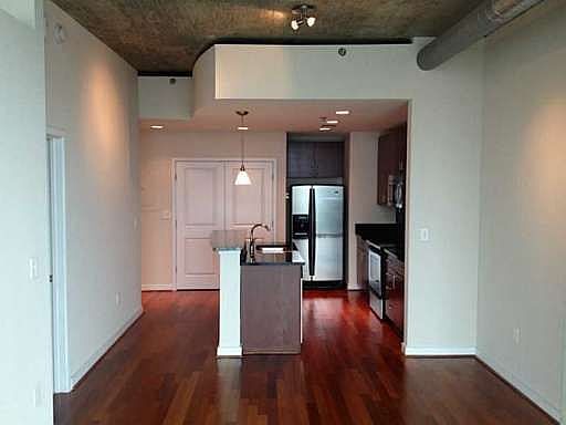 5th image of 250 Pharr Rd #2111