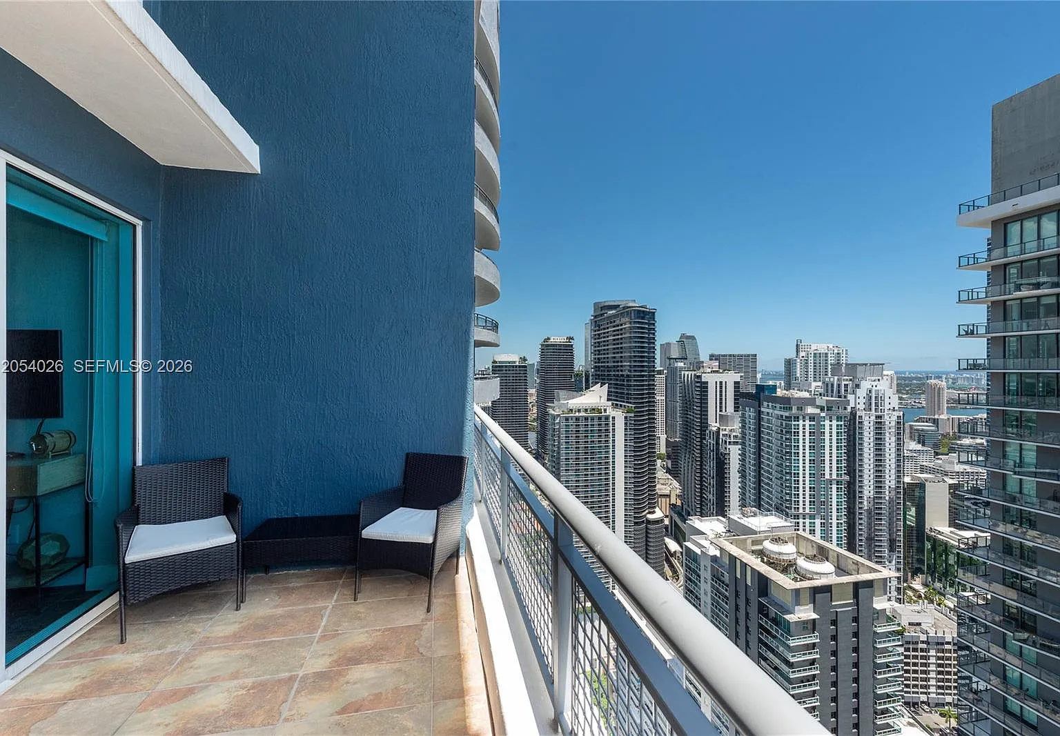Infinity At Brickell Cond — Photo 3