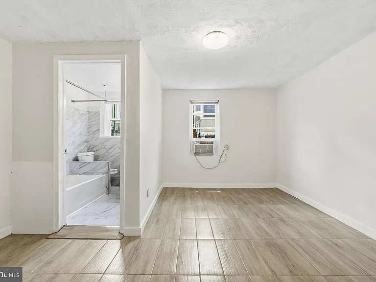 7126 Carroll Ave #4 — Photo 7