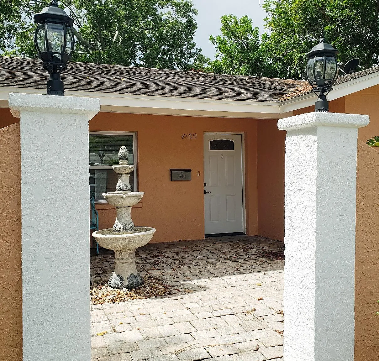 3 bed, 1630 sqft, $2,425 — Photo 2