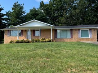 302 Highland Cir, Lenoir City, TN 37772