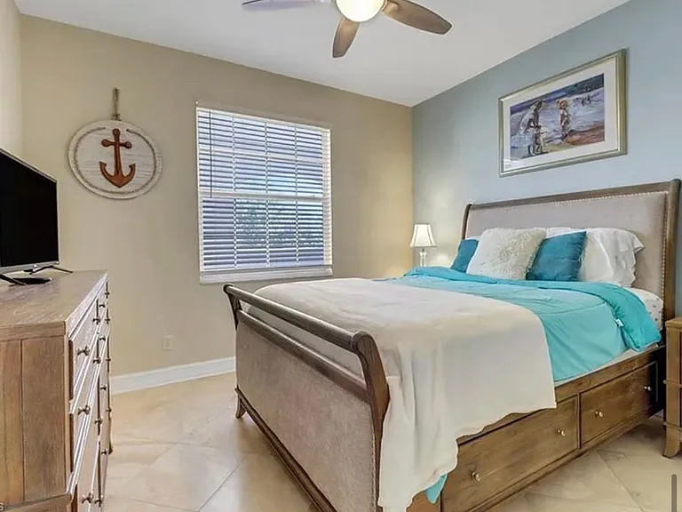 4650 Yacht Harbor Dr #125 — Photo 17