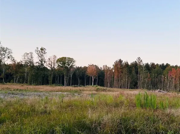 16457 Peacock Dr, Walker, LA 70785