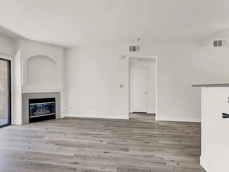 #GuardianReatly 8250 N Grand Canynon #2167 NW Condo Rental living room fireplace_08072025