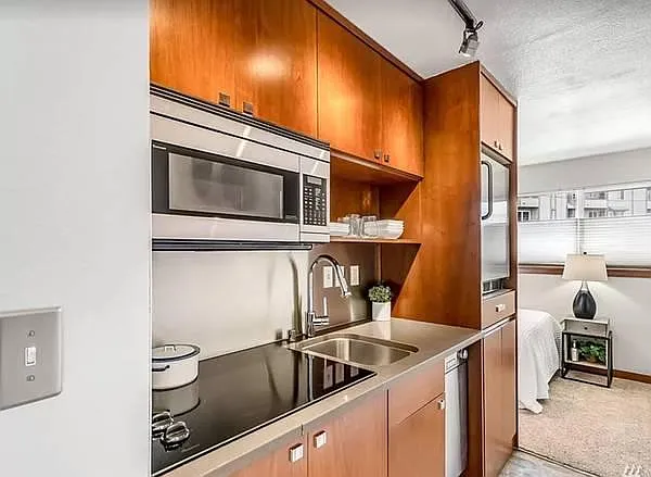3151 Alki Ave SW — Photo 4