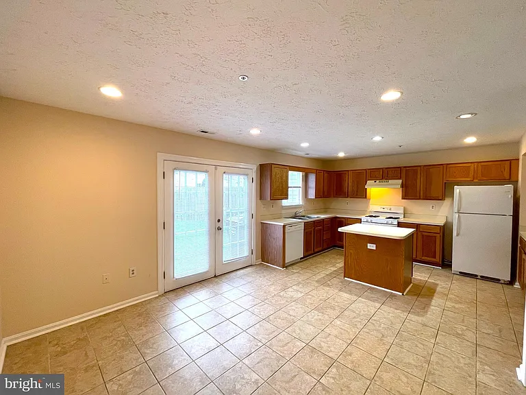 5213 Grunion Pl — Photo 8
