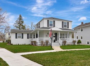 102 S Washington St, Lockport, IL 60441