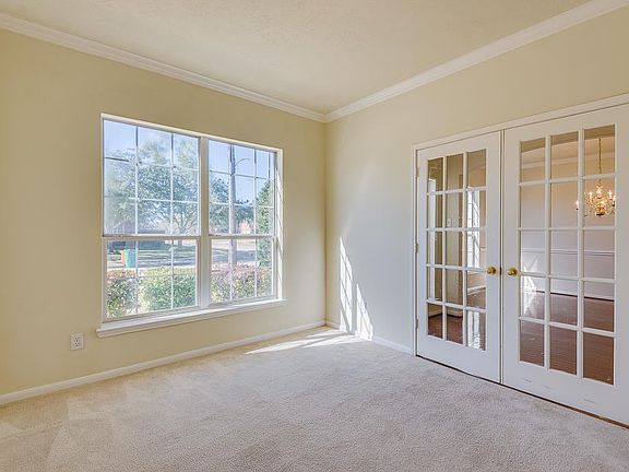 5th image of 3203 Fontaine Dr
