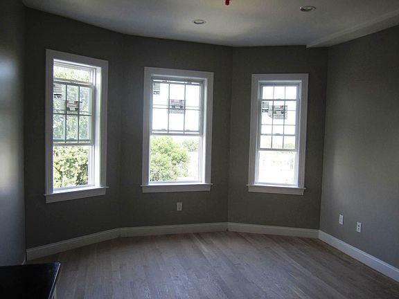 4th image of 190 Campbell Ave APT 7