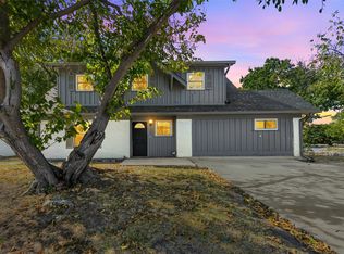 3605 Sunnydale Ln, Denton, TX 76209