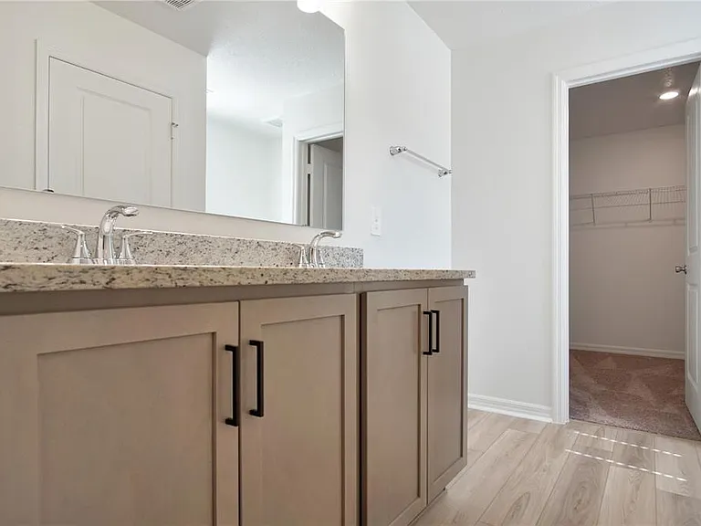 9224 Westside Hills Dr — Photo 11