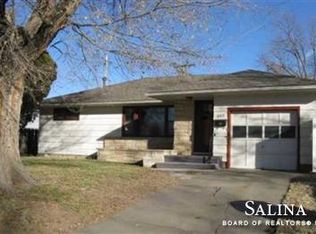 843 Beatrice St, Salina, KS 67401