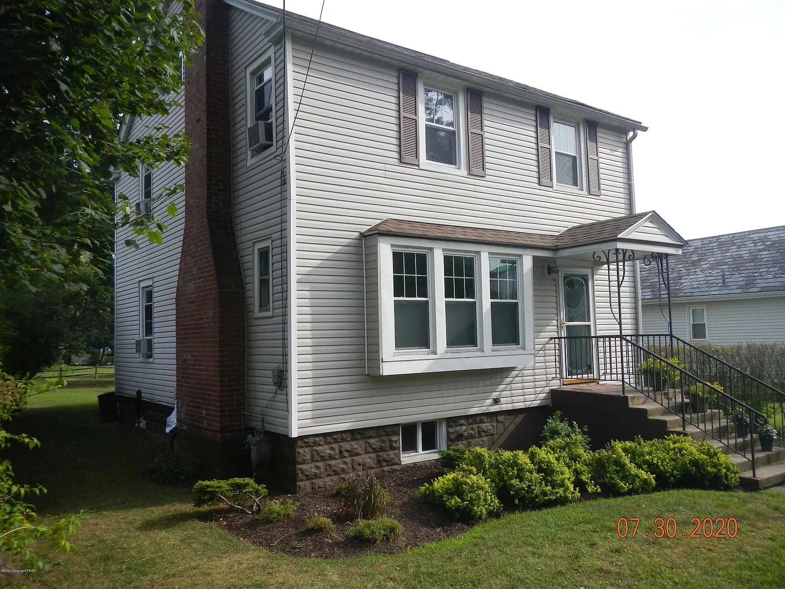 415 Shook Ave photo 1