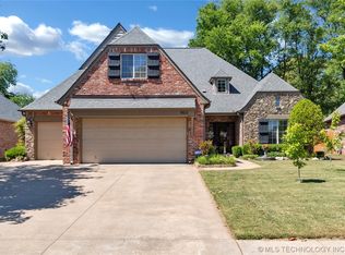 9513 E 117th St S, Bixby, OK 74008