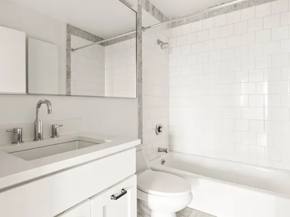 10-40 River Road image 5 of 12