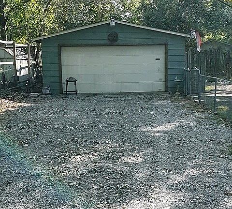 4th image of 70 Oklahoma Ave