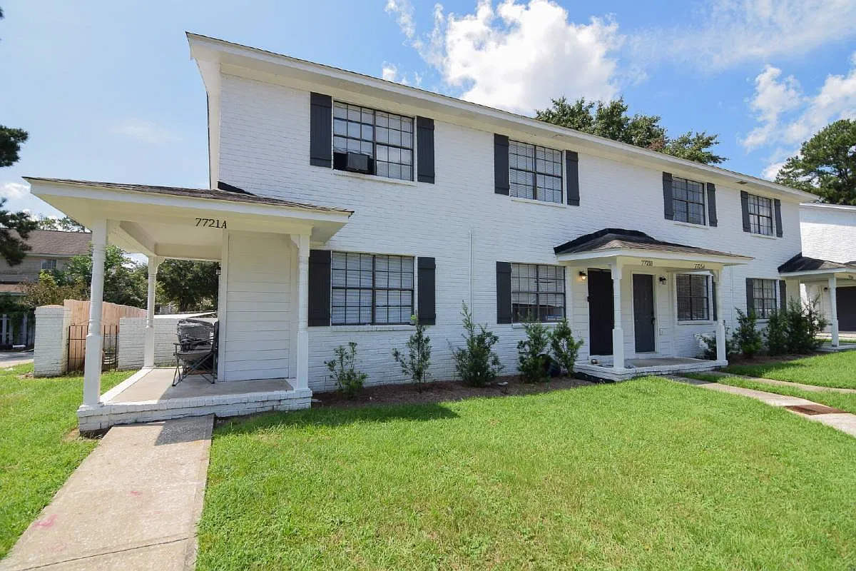 7725-A Oldridge Rd in North Charleston, SC 29418 — Photo 1