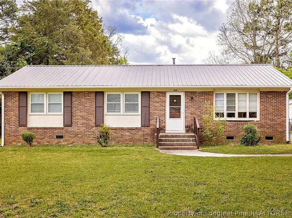 429 Morningside Dr, Fayetteville, NC 28311