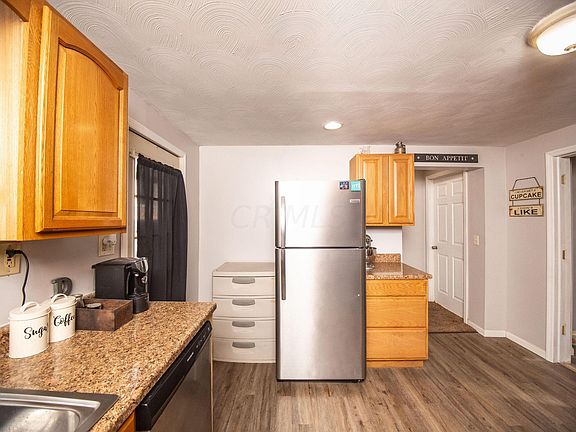 5th image of 18 N Morris St