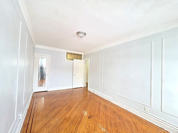 4th image of 2055 Coyle St #1