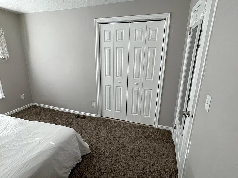 164 N 300 E #B — Photo 7