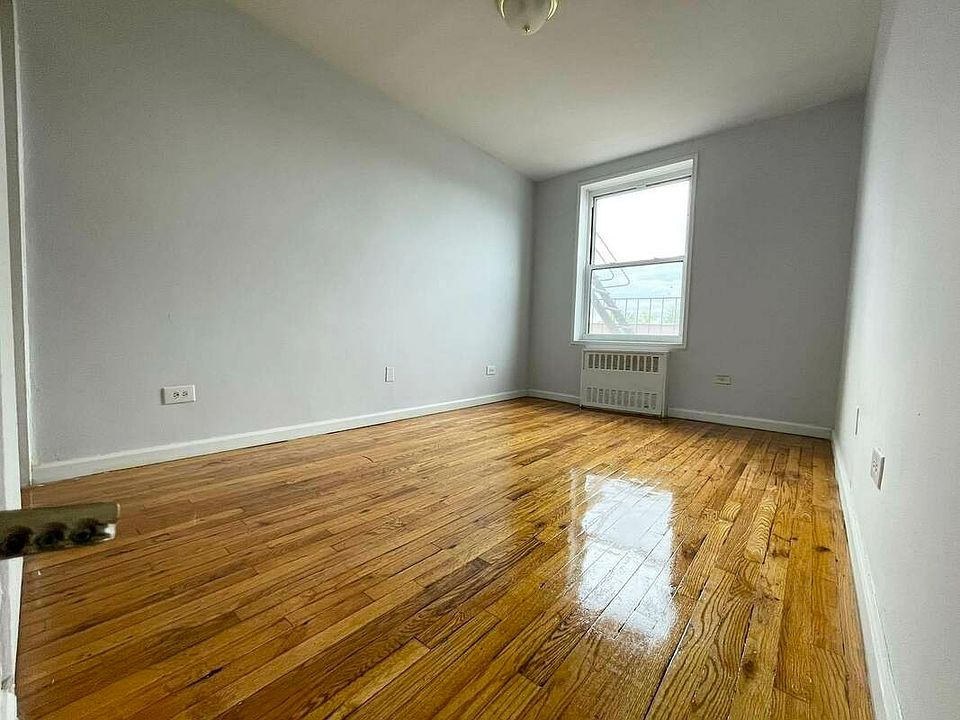 2nd image of 787 E 46th St APT 4H