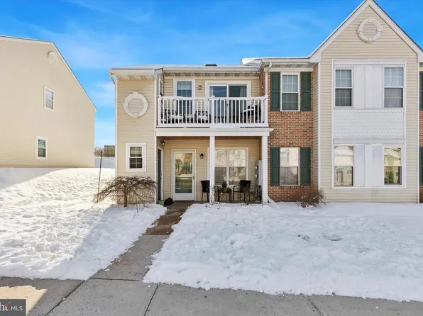 1613 Rosewood Ct #79, Pottstown, PA 19464