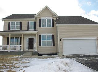 542 Snow St, Sugar Grove, IL 60554