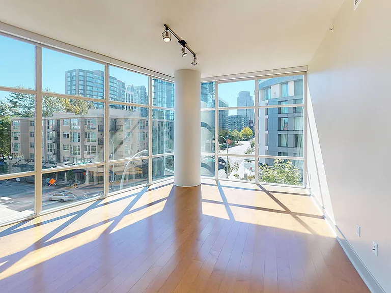 Ashton Bellevue — Photo 44