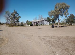 3001 McMillan Ln, Phelan, CA 92371