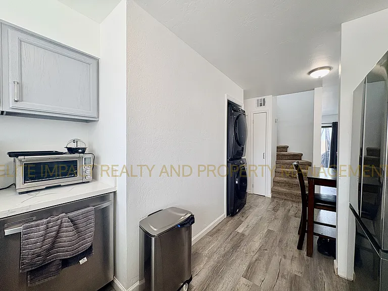240 E Pastime Rd #1 — Photo 10