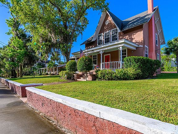5th image of 1800 Pineapple Ave