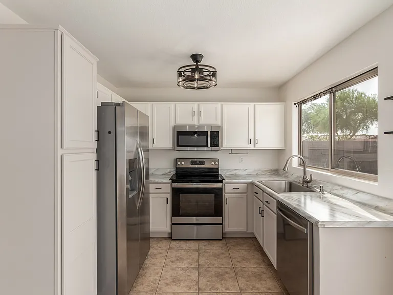 6932 S Russet Sky Way — Photo 6