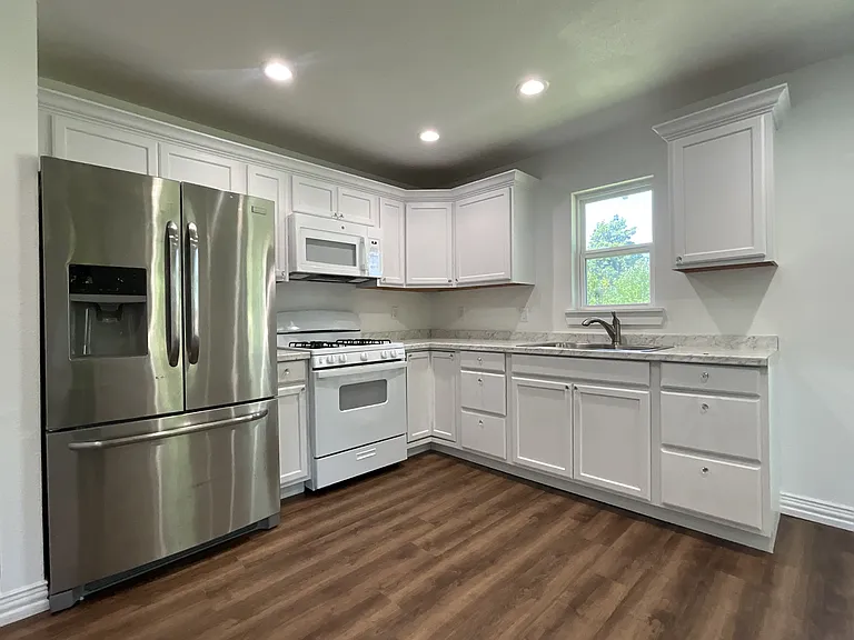 517 W Front St — Photo 6