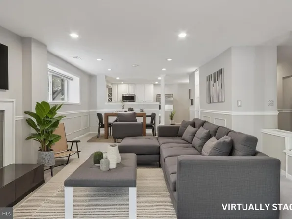 3769 Persimmon Cir, Fairfax, VA 22031