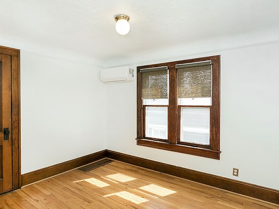 5th image of 30 Hamata Ave #2