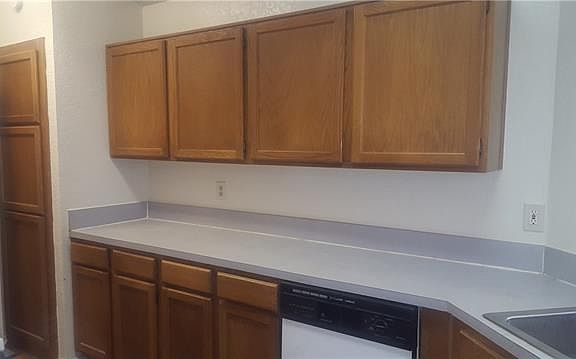 4th image of 1411 Smokehouse Ln