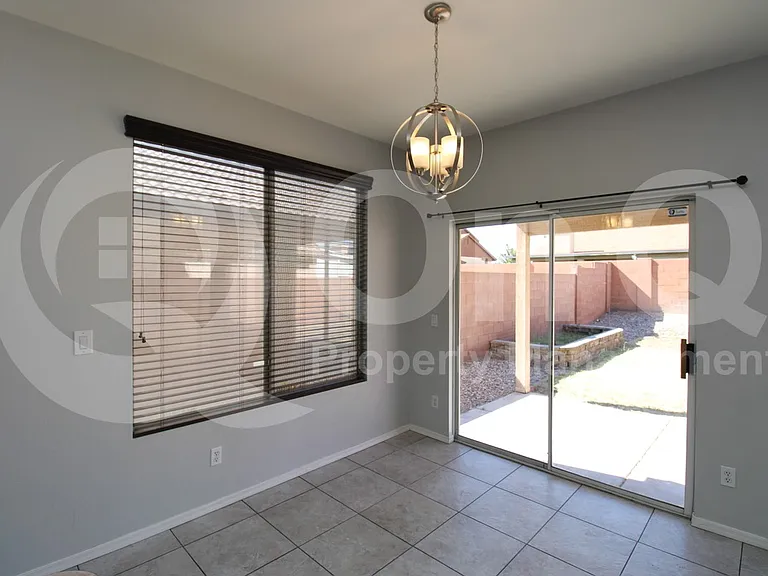 4520 E Glenhaven Dr — Photo 9