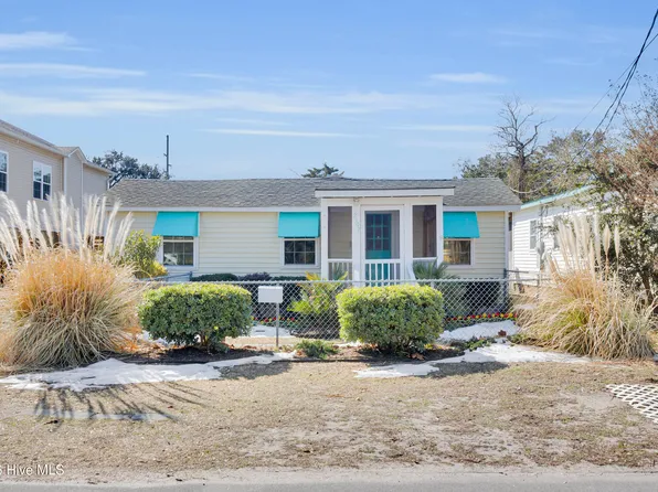 2107 Bay St, Morehead City, NC 28557