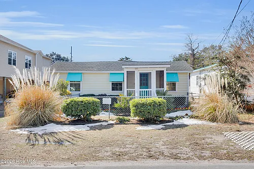 2107 Bay St Photo 1 2107 Bay St Photo 1