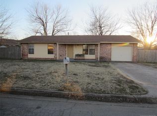 14418 S Oklahoma Blvd E, Glenpool, OK 74033