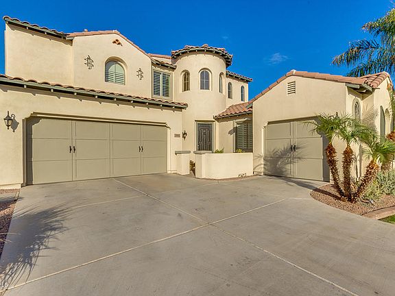 2nd image of 386 W Desert Broom Dr