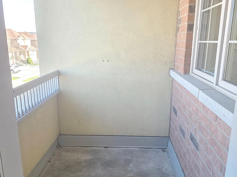 9699 Jane St #13 — Photo 39