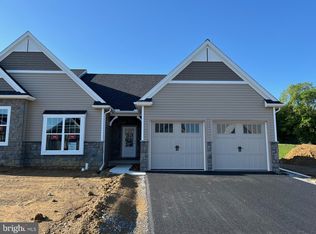 412 Autumn Harvest Ln #30, Lititz, PA 17543